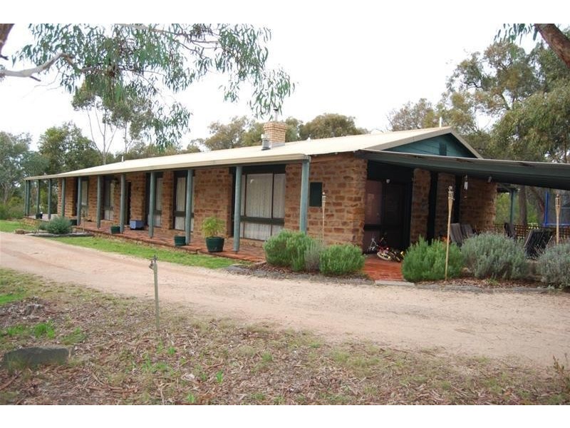 191 Churchill  Crossing Road, Great Western VIC 3374