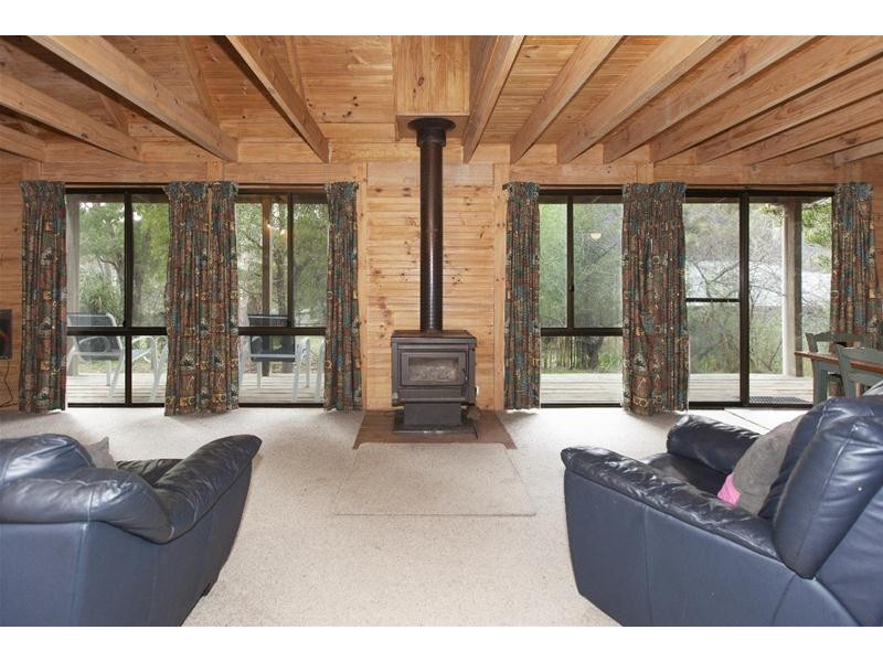 4 Thompson Street, Halls Gap VIC 3381