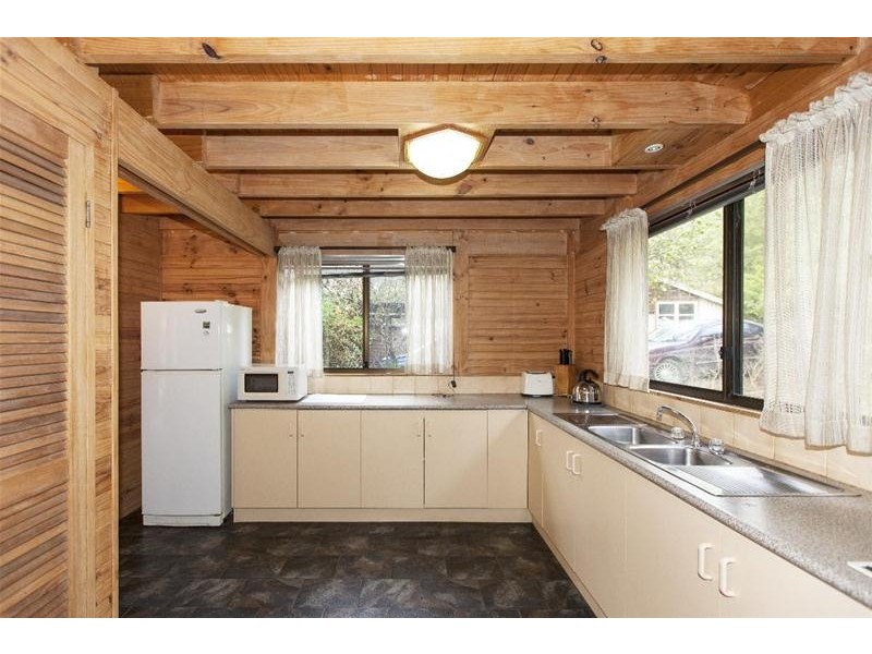 4 Thompson Street, Halls Gap VIC 3381