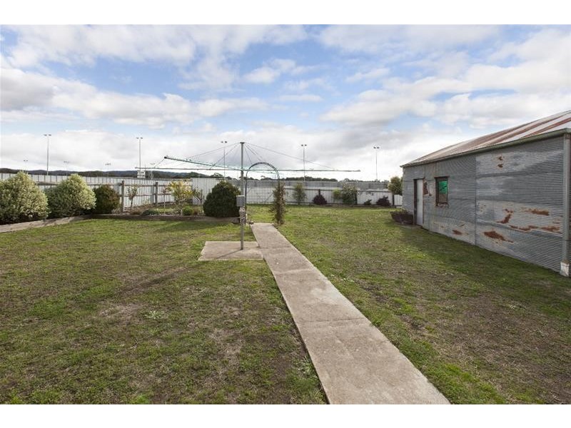 85 Campbell Street, Ararat VIC 3377