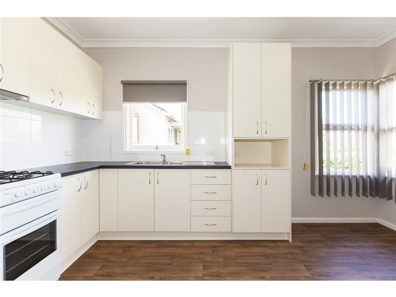 18 BARKLY WEST Street, Ararat VIC 3377