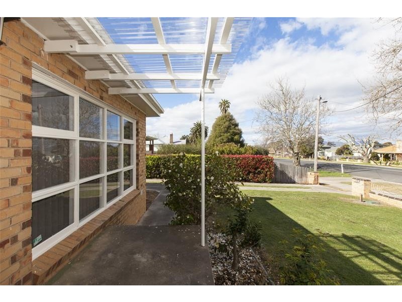 18 BARKLY WEST Street, Ararat VIC 3377