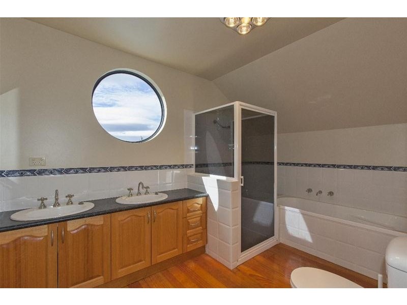 2 SCOTTS Rise, Ararat VIC 3377