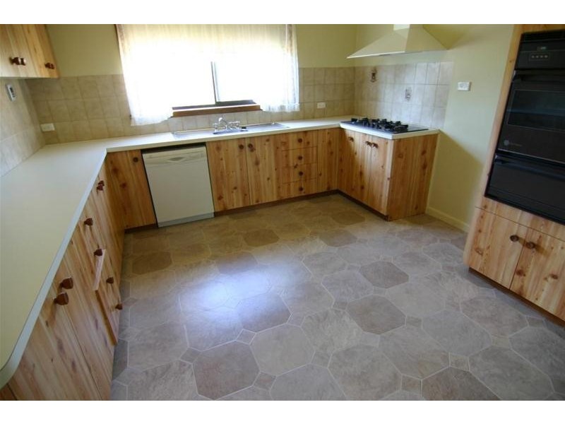 12 PLANT Street, Ararat VIC 3377