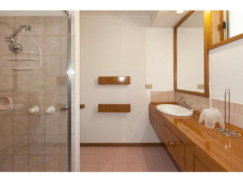 9 GOLFLINKS Road, Ararat VIC 3377