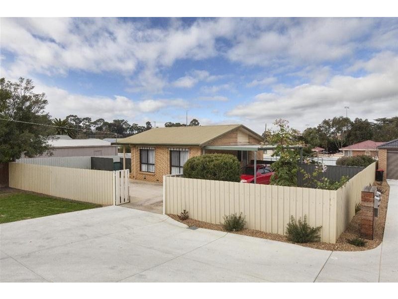 2 Lowe Street, Ararat VIC 3377