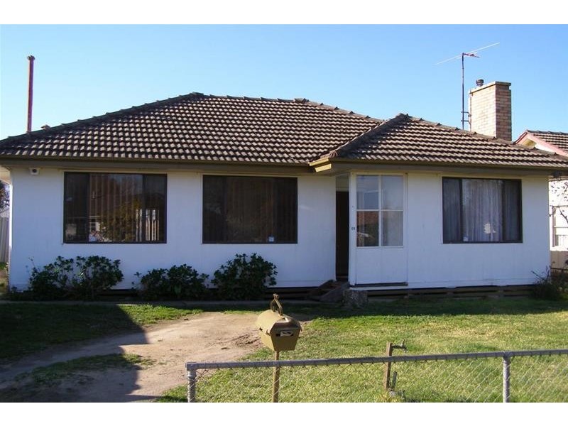 15 MARX Crescent, Ararat VIC 3377