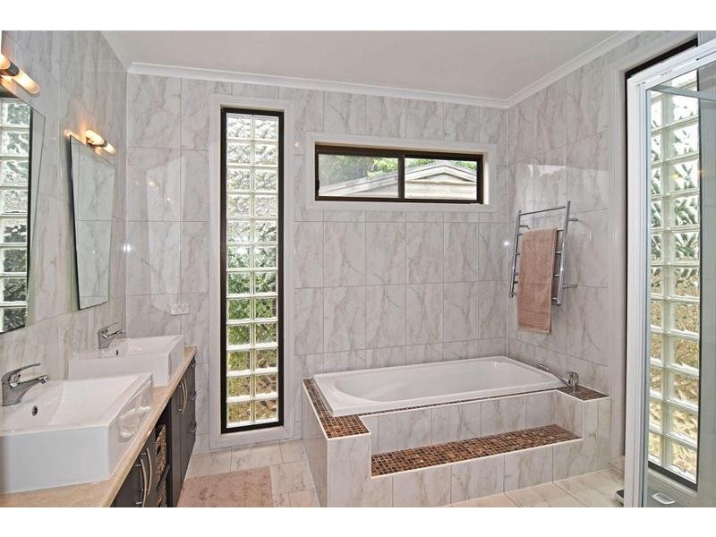 115 Main Street, Great Western VIC 3374