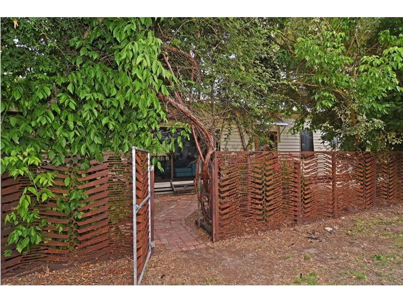 115 Main Street, Great Western VIC 3374