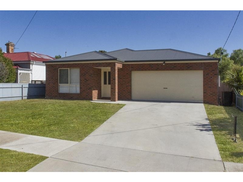 95 Moore Street, Ararat VIC 3377