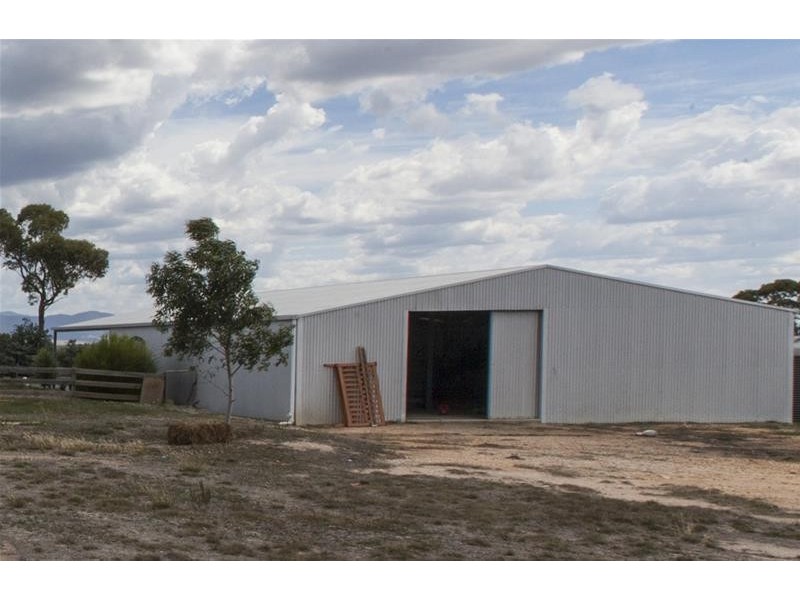 51 Overingtons Road, Moyston VIC 3377