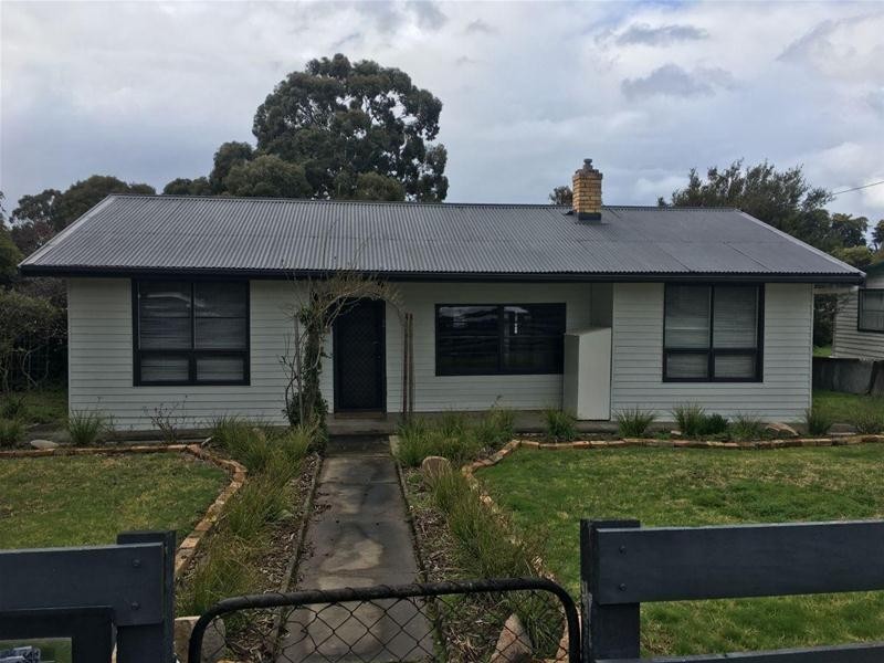56 PICNIC Road, Ararat VIC 3377