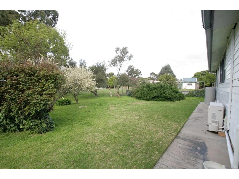 56 PICNIC Road, Ararat VIC 3377