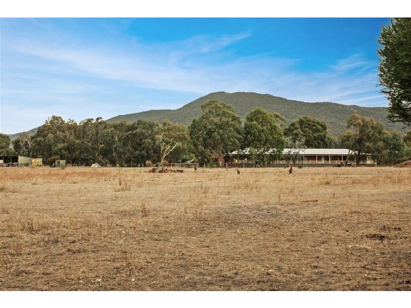 40 Robins Road, Pomonal VIC 3381