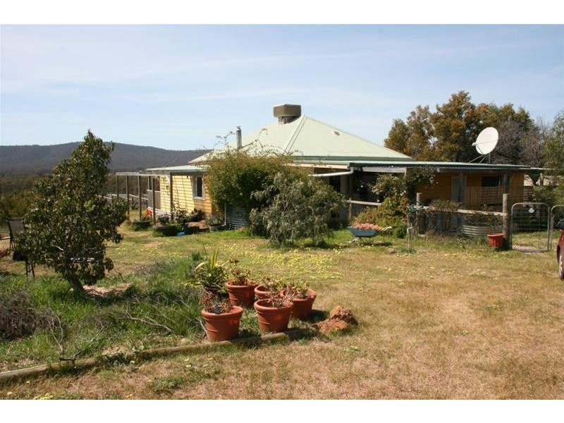 143 Riflebutts Road, Landsborough VIC 3384