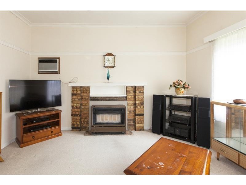 6 Clay Street, Ararat VIC 3377