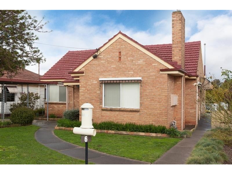 6 Clay Street, Ararat VIC 3377