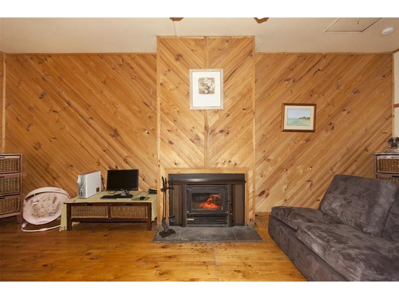 1 Brooke Street, Moyston VIC 3377