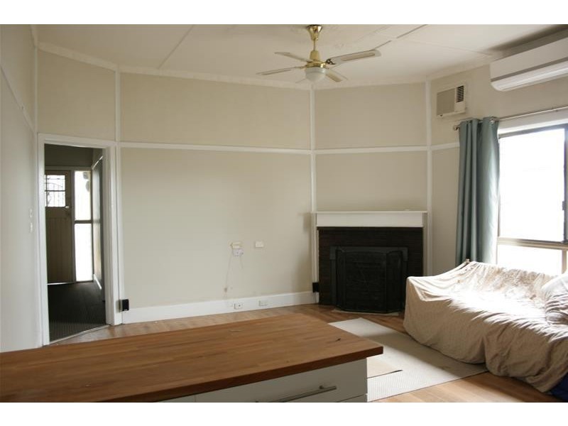 21 BLAKE Street, Ararat VIC 3377