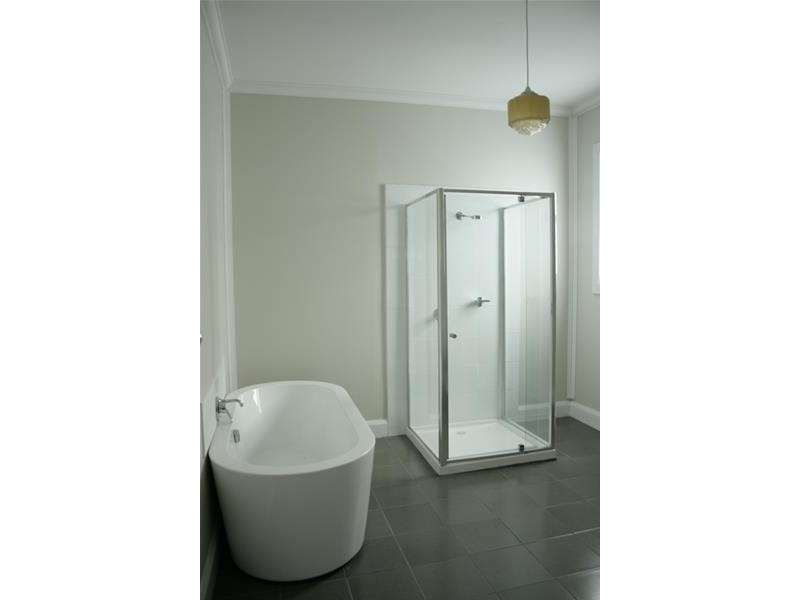 21 BLAKE Street, Ararat VIC 3377