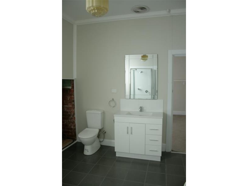 21 BLAKE Street, Ararat VIC 3377