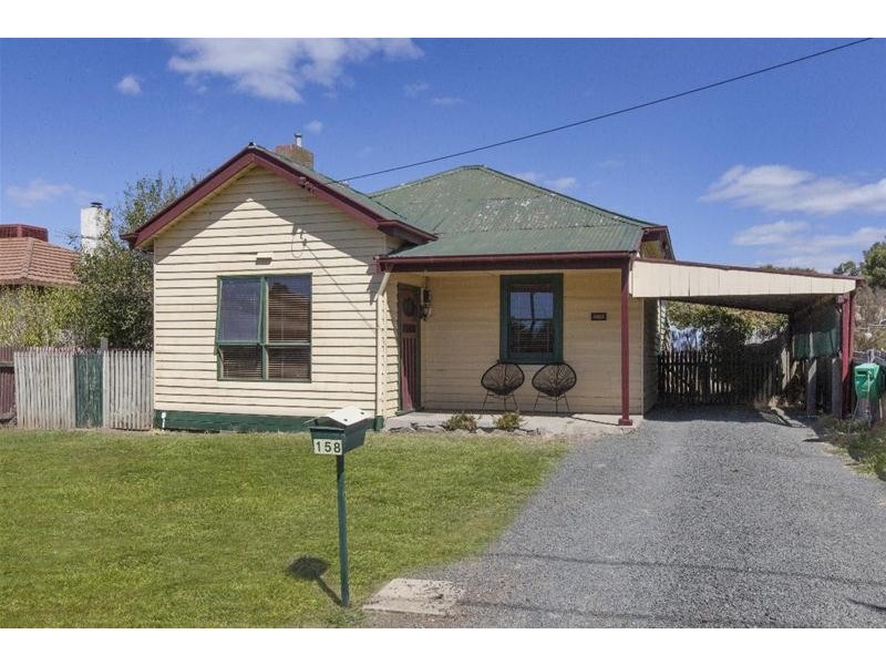 158 Moore Street, Ararat VIC 3377
