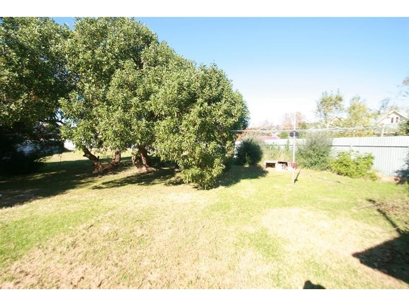 22 DAWSON Street, Ararat VIC 3377