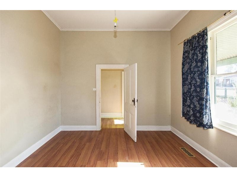 84 Moore Street, Ararat VIC 3377