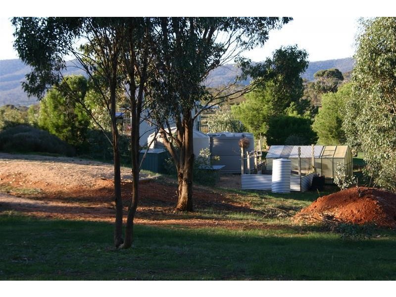 16 Jeffery Lane, Landsborough VIC 3384