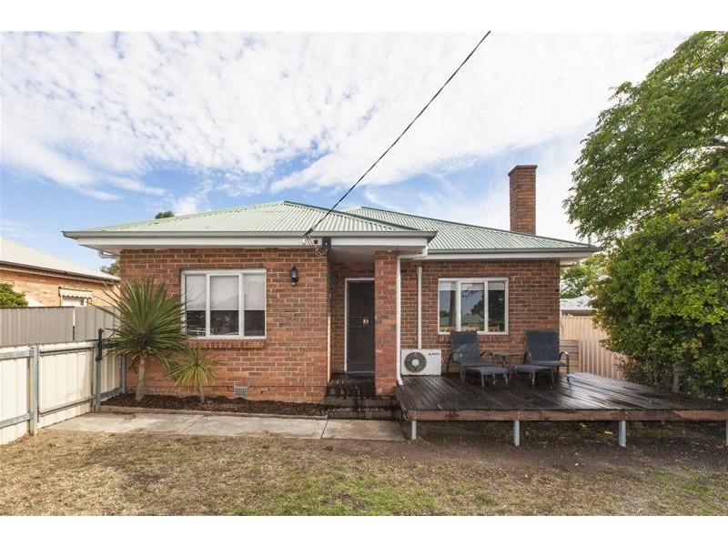 21 Flattely Street, Ararat VIC 3377