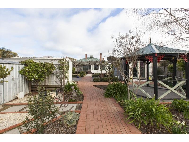 20 Queen Street, Ararat VIC 3377