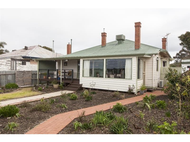 20 Queen Street, Ararat VIC 3377