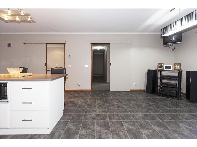 17 Kneebone Street, Ararat VIC 3377