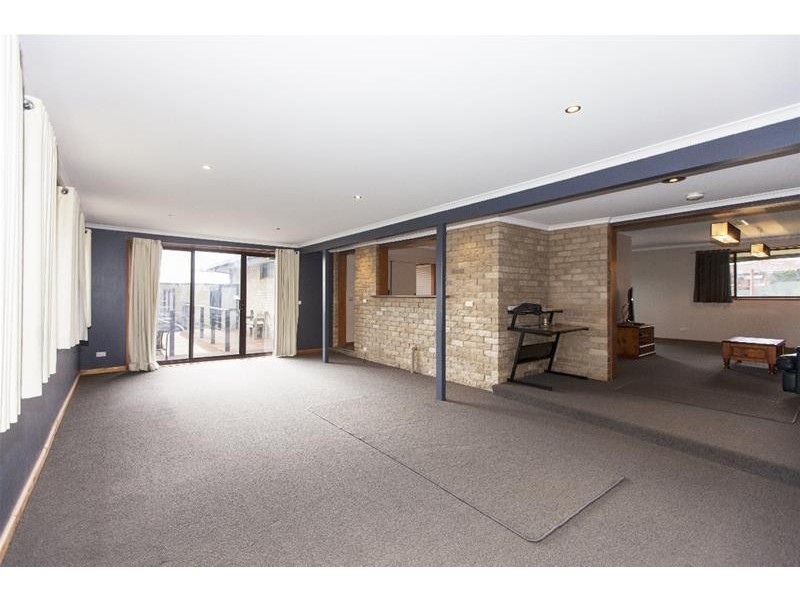 17 Kneebone Street, Ararat VIC 3377