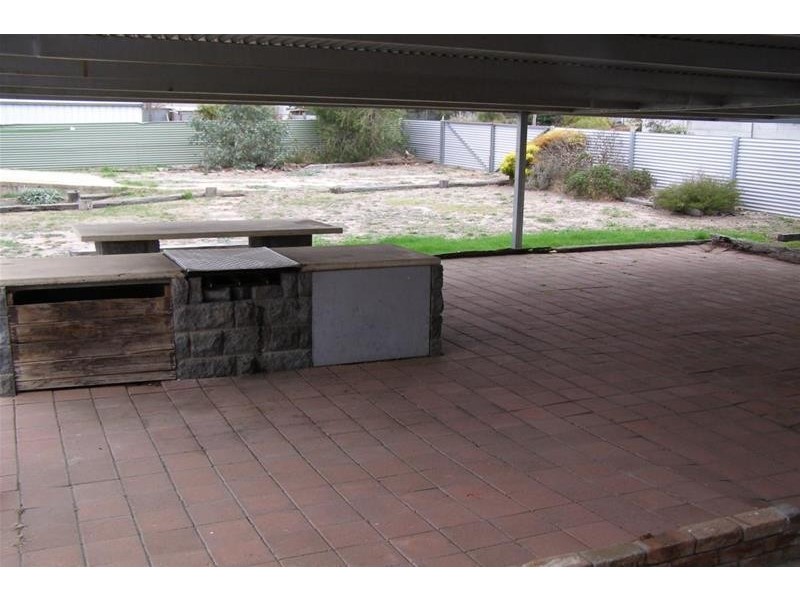 398 BARKLY Street, Ararat VIC 3377