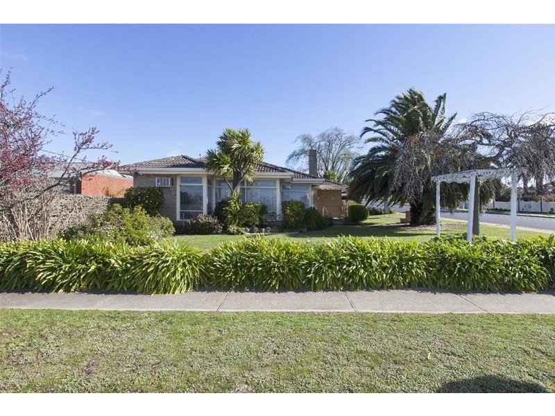 4 Lowe Street, Ararat VIC 3377