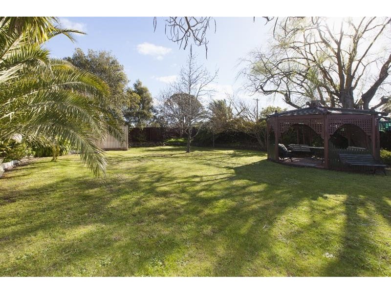 4 Lowe Street, Ararat VIC 3377