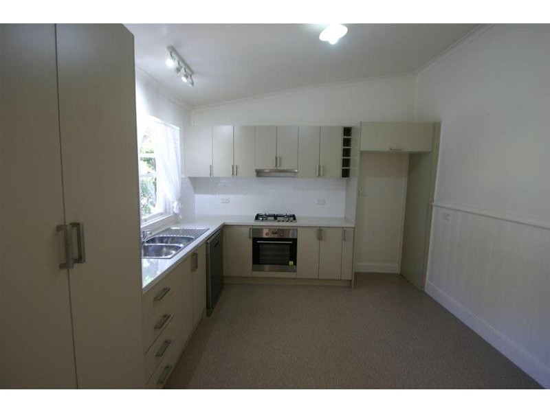 106 MOORE Street, Ararat VIC 3377