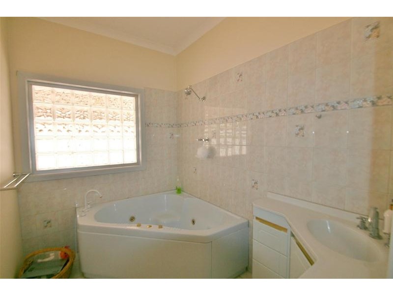 28 QUEEN STREET SOUTH, Ararat VIC 3377