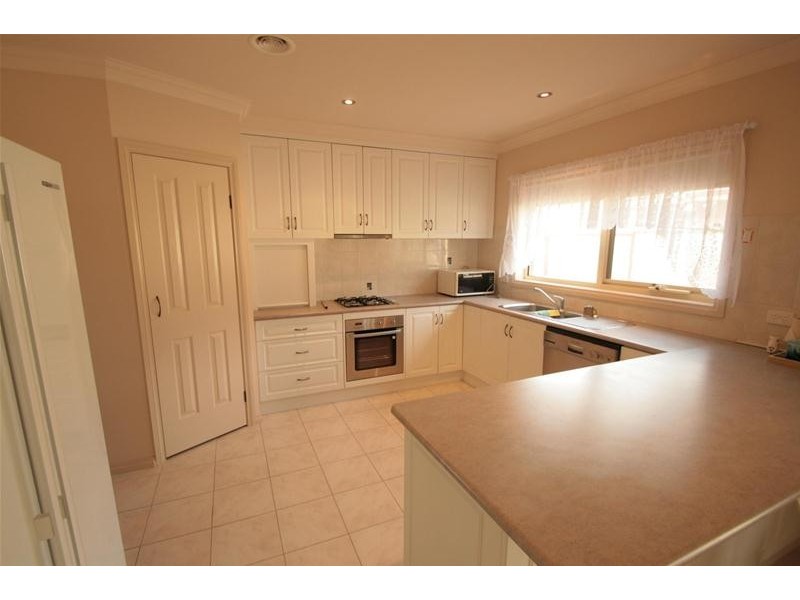 13 TUSON Street, Ararat VIC 3377