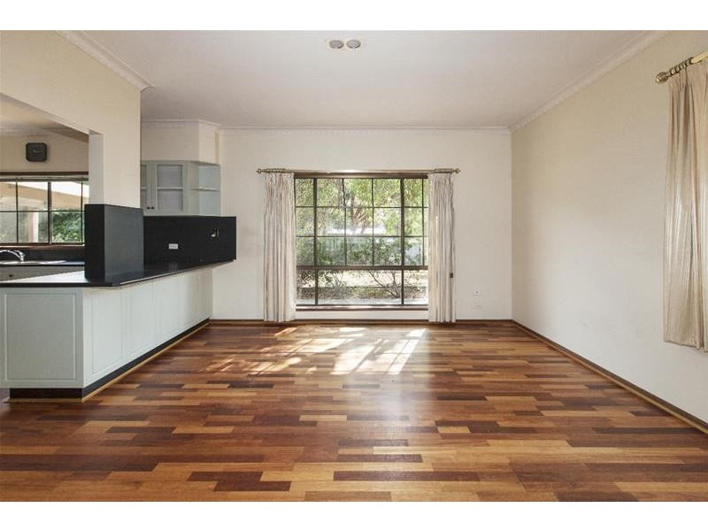 13 Blackie Avenue, Ararat VIC 3377