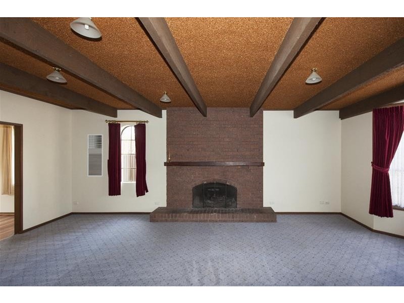 13 Blackie Avenue, Ararat VIC 3377