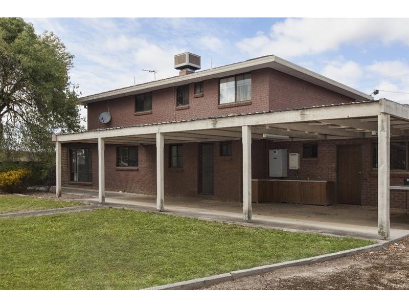 13 Blackie Avenue, Ararat VIC 3377