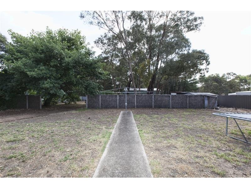 13 Blackie Avenue, Ararat VIC 3377