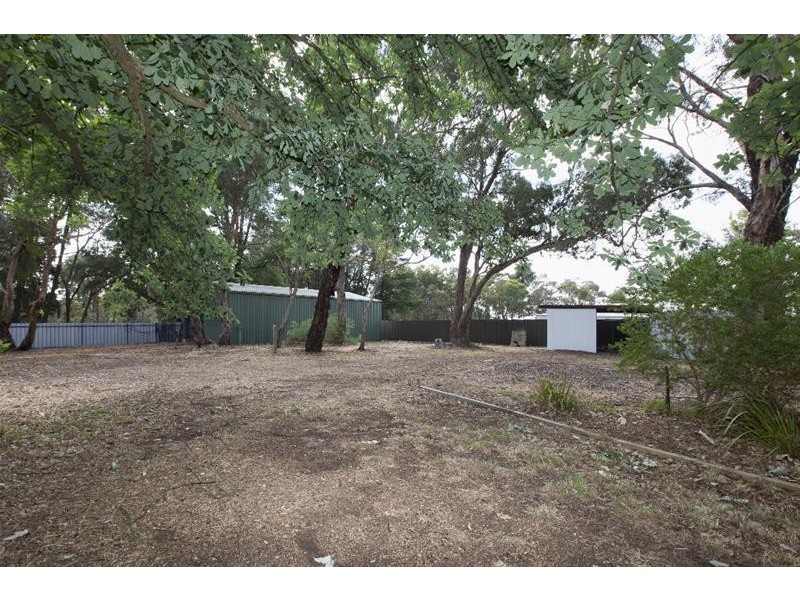 13 Blackie Avenue, Ararat VIC 3377