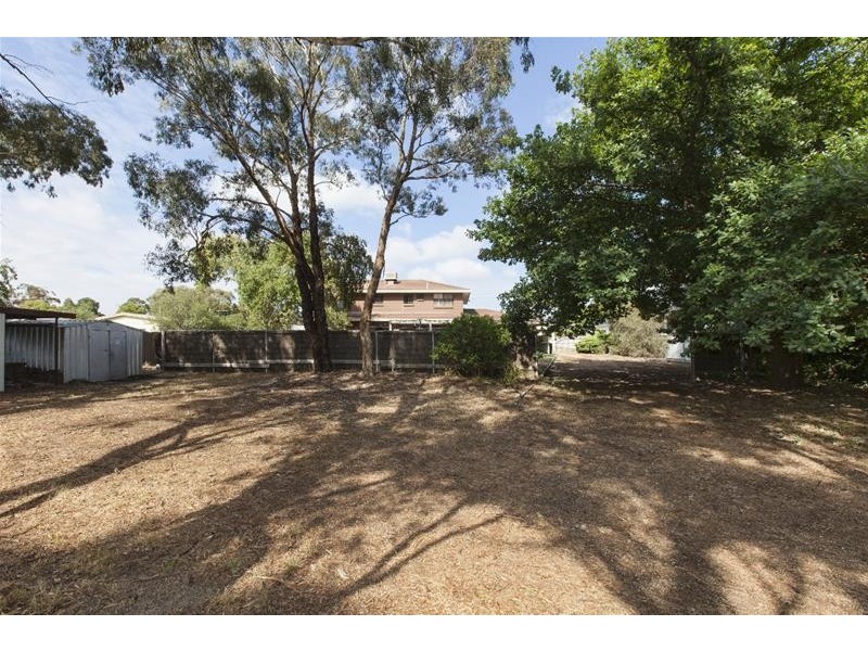 13 Blackie Avenue, Ararat VIC 3377