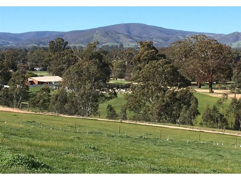 126 Green Street, Elmhurst VIC 3469