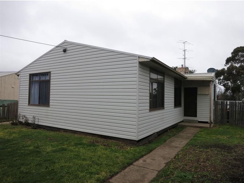 5 STEVENS Crescent, Ararat VIC 3377