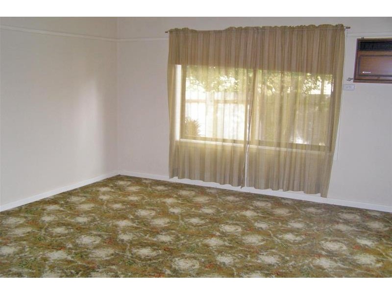 16 ACACIA Avenue, Ararat VIC 3377