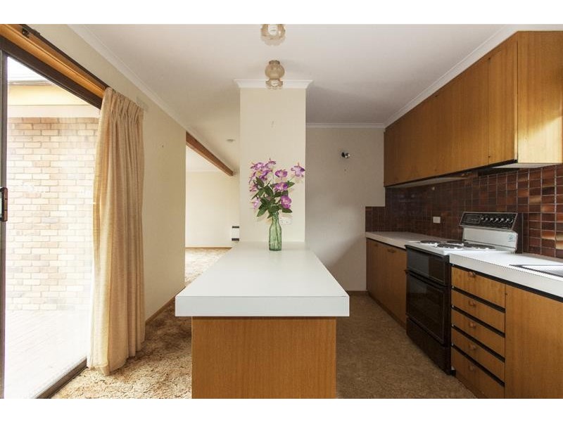 2/4 KIMBARRA Court, Ararat VIC 3377